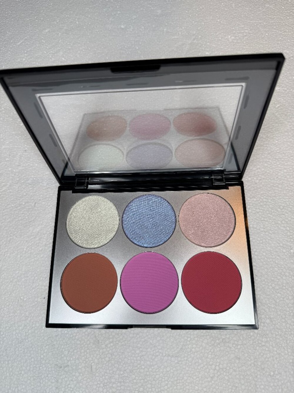 Sephora Holographic Face & Cheek Palette, 6 shades